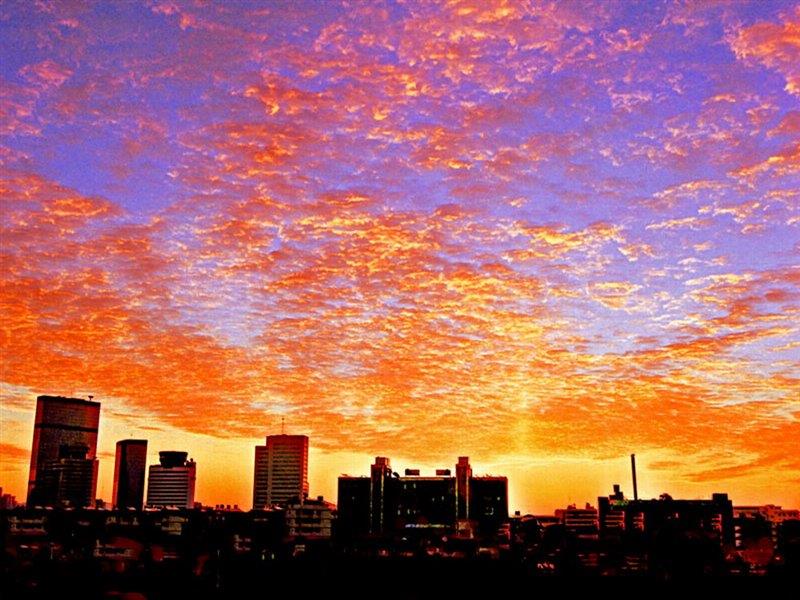 昆明的火燒云 http://zyswsm.com/